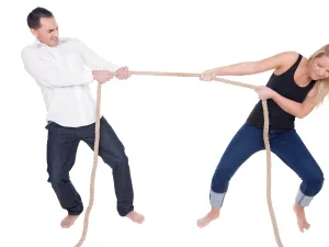 هل تجاذب الأضداد حقيقة أم مجرد أسطورة؟