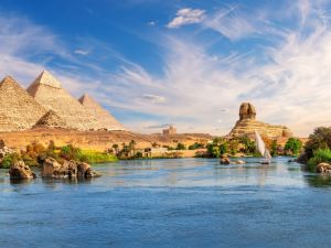 الأهرامات : أعجوبة معمارية تستحق الزيارة 
