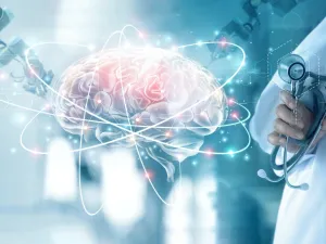 دراسة: ما علاقة العبث بالأنف بمرض الزهايمر؟