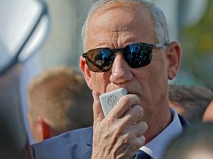  رئيس معسكر الدولة بيني غانتس