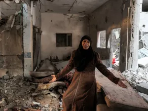 يعيش أكثر من مليون شخص الآن في المنطقة التي تقع على الحدود مع مصر مباشرة
