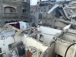 دمار جراء القصف الاسرائيلي المتواصل على قطاع غزة