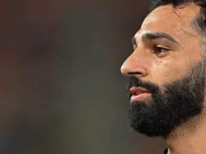 Egypt's forward #10 Mohamed Salah looks on during the Africa Cup of Nations (CAN) 2024 group B football match between Egypt and Ghana at the Felix Houphouet-Boigny Stadium in Abidjan on January 18, 2024. (Photo by Issouf SANOGO / AFP)