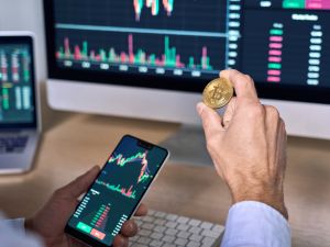 How to Invest in Stocks for Beginners with Little Money