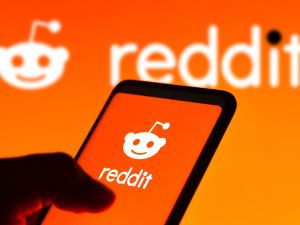Reddit signs $60M AI deal, going public at $5B evaluation