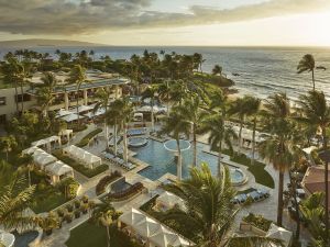 Four Seasons Celebrates Continued Leadership in Forbes Travel Guide Five-Star Awards
