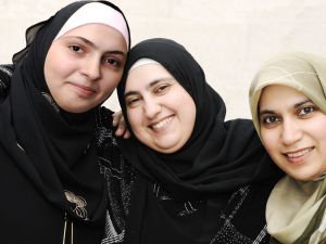 كلمات لأختي في عيد الام