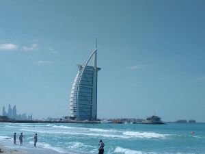 أفضل الأنشطة والخدمات في شاطئ أم سقيم دبي
