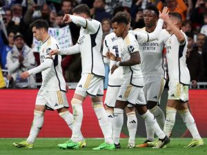 ريال مدريد ينتصر من جديد (Photo by Pierre-Philippe MARCOU / AFP)