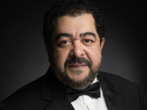 طارق عبد العزيز