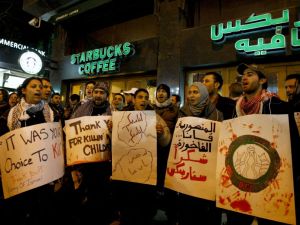 Starbucks lays off 2,000 employees due to boycott 