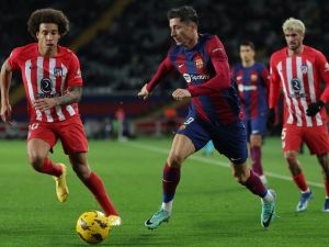 تشكيلات الفرق: أتلتيكو مدريد - برشلونة في الدوري الإسباني 2023-24