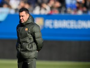 ما الوظيفة الجديدة التي سيعرضها برشلونة على تشافي بعد رحيله؟
