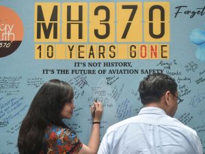10 years after disappearance, MH370 relatives ask for new search