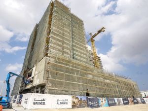 عزيزي للتطوير تعلن إنجاز 76% من أعمال البناء في مشروعها "عنبر" في منطقة الفرجان