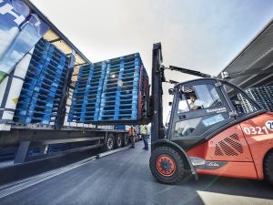 Fine Hygienic Holding Makes Significant Sustainable Savings Thanks to CHEP’s Reusable Pallets