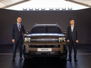  Hyundai UAE Unveils the All-New SANTA FE SUV
