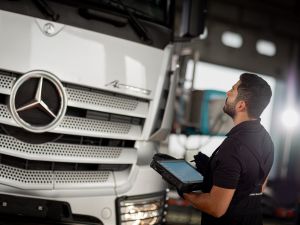 مرسيدس-بنز عُمان تعلن عن عروض ’شريك الخدمة‘ الرمضانية على تشكيلة مختارة من مركباتها التجارية