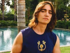 الأمير سيرين كورتيس بديع