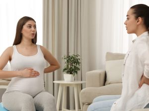 طبيب البوابة: 7 خيارات غير طبية لتخفيف أوجاع الولادة