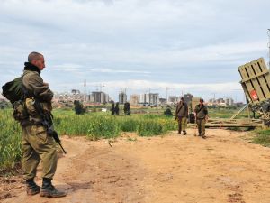 Hezbollah rocket attacks trigger Israeli economic collapse