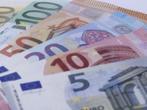 سعر صرف اليورو مقابل الليرة السورية