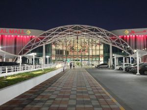 فرسان سنترال مول في أبوظبي
