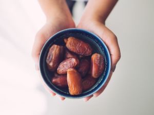 فوائد التمر للعروسين