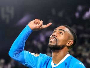 مالكوم يقود الهلال للفوز (Photo by Fayez NURELDINE / AFP)