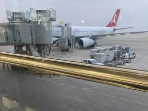 مطار دبي