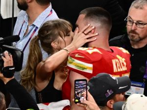 Taylor Swift Travis Kelce