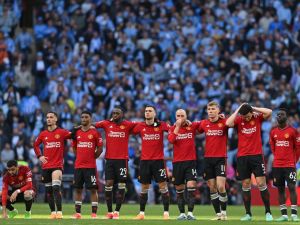 تشكيلة مان يونايتد المتوقعة ضد شيفيلد يونايتد في الدوري الإنجليزي 2023-24