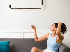 طبيب البوابة: 7 أسئلة شائعة عن مكيف الهواء وعلاقته بالأمراض 
