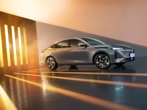 شانجان إيدو بلس الجديدة كلياً - التصميم والأداء والتكنولوجيا والسلامة المتقدمة التي تفوق توقعاتك!