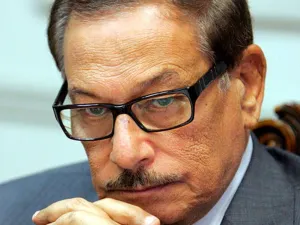 الوزير المصري الراحل محمد صفوت الشريف