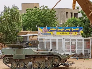 الحرب في السودان خلال عام واحد، أسفرت عن سقوط آلاف القتلى