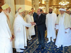 الرئيس المصري يفتتح مسجد السيدة زينب