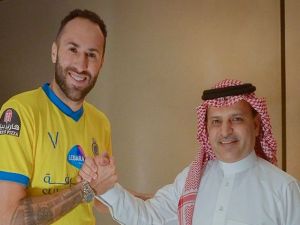 الكولومبي في خطر!! النصر يخطط لاقتناص حارس الشباك الإنجليزية