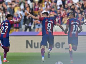 برشلونة يتفوق على رايو فايكانو (Photo by MANAURE QUINTERO / AFP)