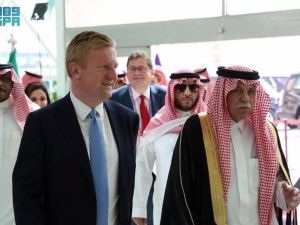 تعاون سعودي بريطاني لتبادل الطاقة المتجددة والبتروكيماويات