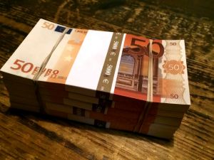 سعر صرف اليورو مقابل الليرة السورية