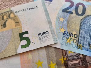 سعر صرف اليورو مقابل الليرة السورية