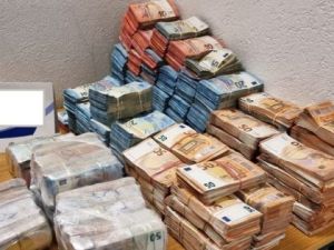 سعر صرف اليورو مقابل الليرة السورية اليوم