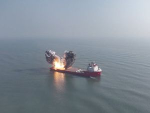 استهداف سفينة