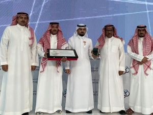 قصة ممرض سعودي يحصل على وسام