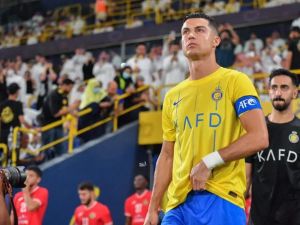 هل يرفض رونالدو تجديد عقده مع النصر السعودي