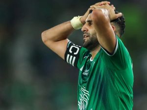 هو الأفضل في تاريخ الكرة السعودية! إشادة من نجم الراقي لنجم الهلال