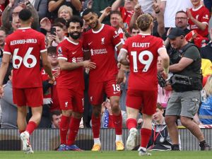 تشكيلة ليفربول المتوقعة ضد أستون فيلا في الدوري الإنجليزي 2023-24
