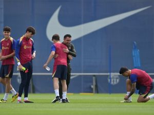 مستقبل مجهول ينتظر كانسيلو وفيليكس بعد رحيل تشافي