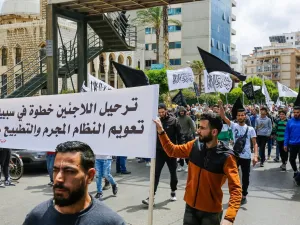 لبنان - توصية ترحيل لاجئين سوريا